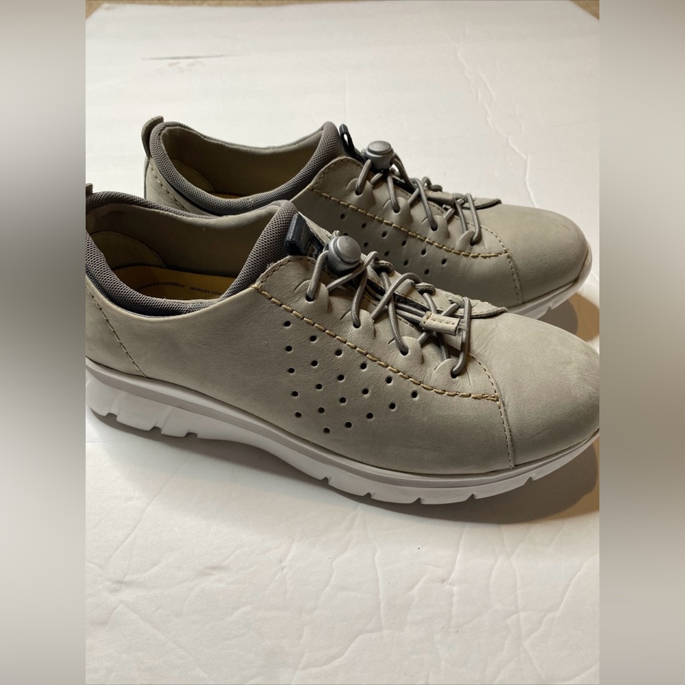 Womens 6.5 M Samuel Hubbard Flight 707 Sneakers Gray Leather Athletic Shoes